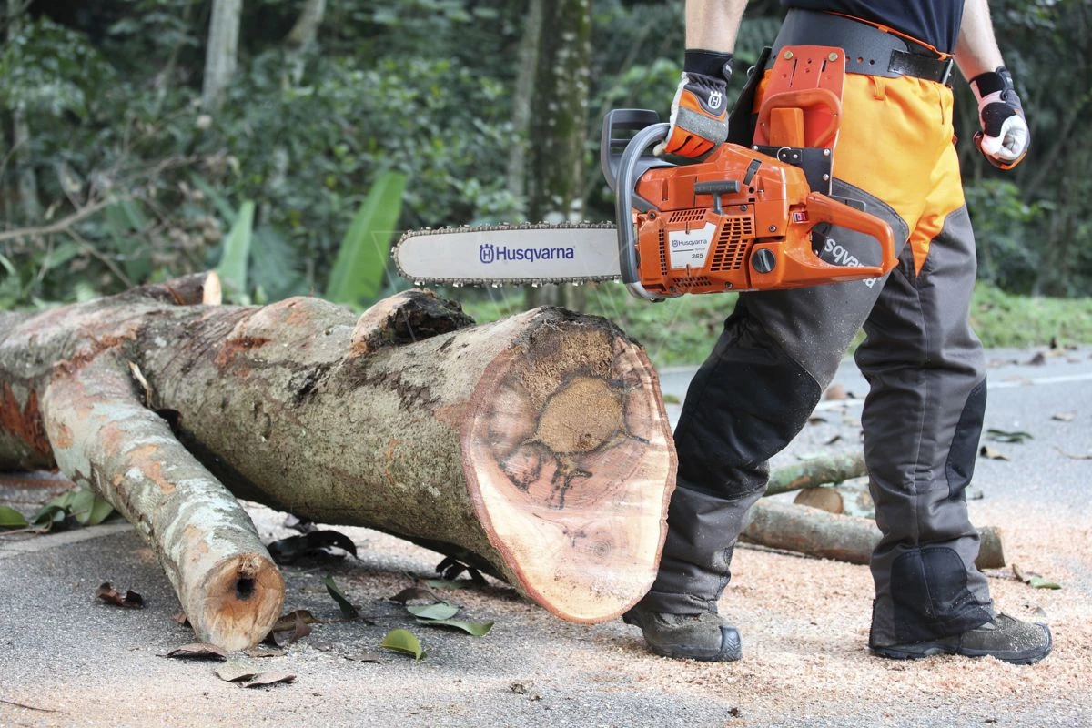 Husqvarna 365 Zaag Sawmill Tot 50cm 4 Husqvarna 365 Zaag Sawmill Tot 50cm - Afbeelding 4